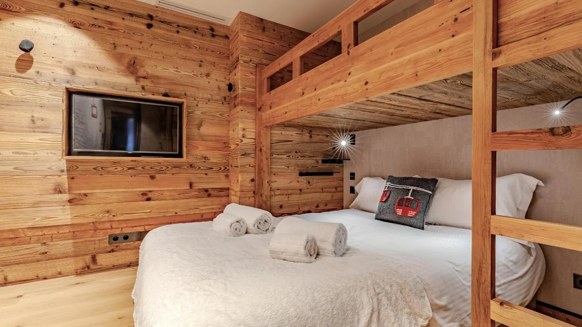 Apartment Appartement Elegant A Meribel Avec Services De Conciergerie - Fr-1-613-135 Les Allues